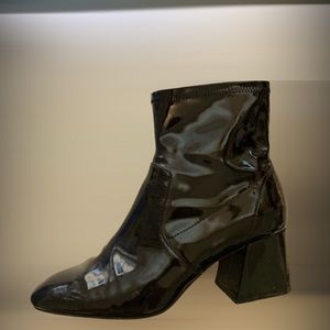 BERSHKA BLACK PATENT BOOTS
